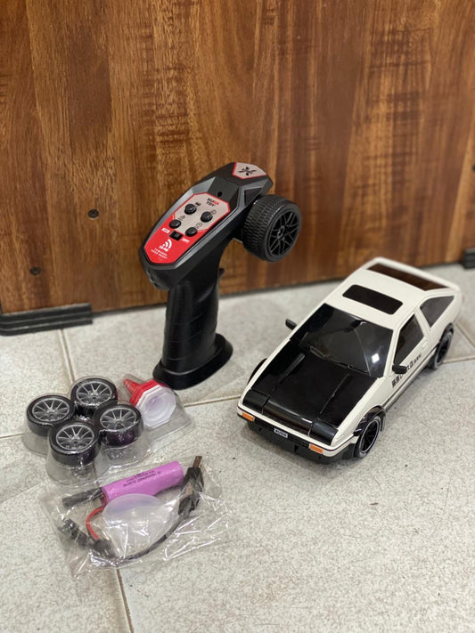 4WD RACING CAR