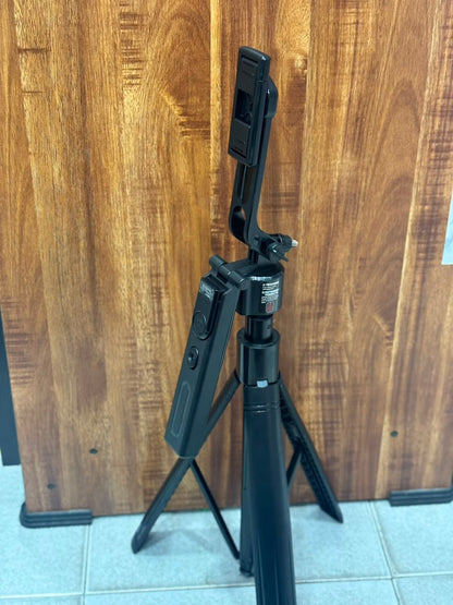 F01 AI TRACKING TRIPOD