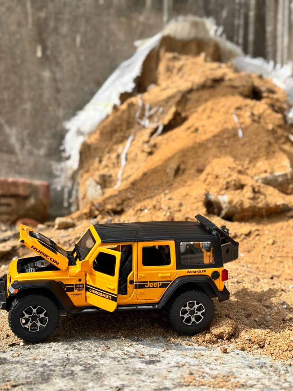 JEEP RUBICON WRANGLER ( DIE-CAST )